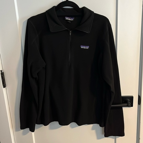 Patagonia Tops - Patagonia Solid Black 1/4 Zip Pullover Fleece